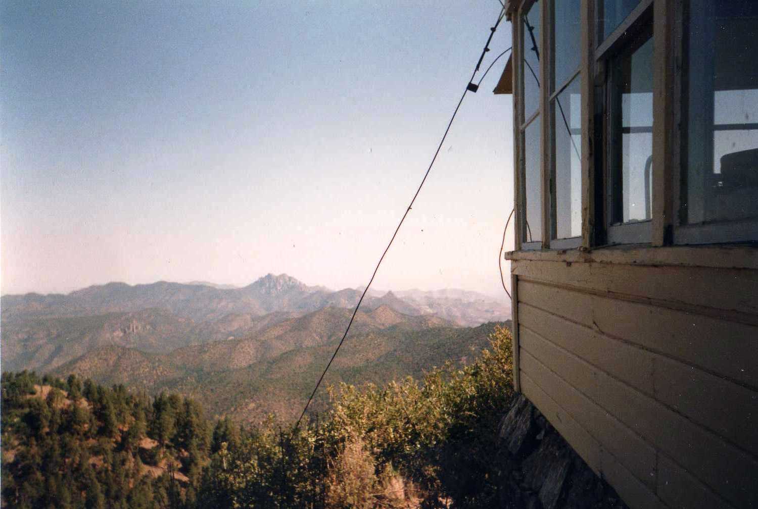 Barfoot Lookout in 1989 (Armando Arvizu photo)
