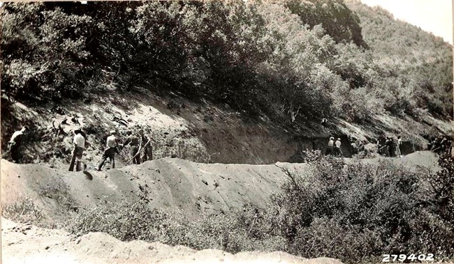 Grass Mountain road construction - 1933