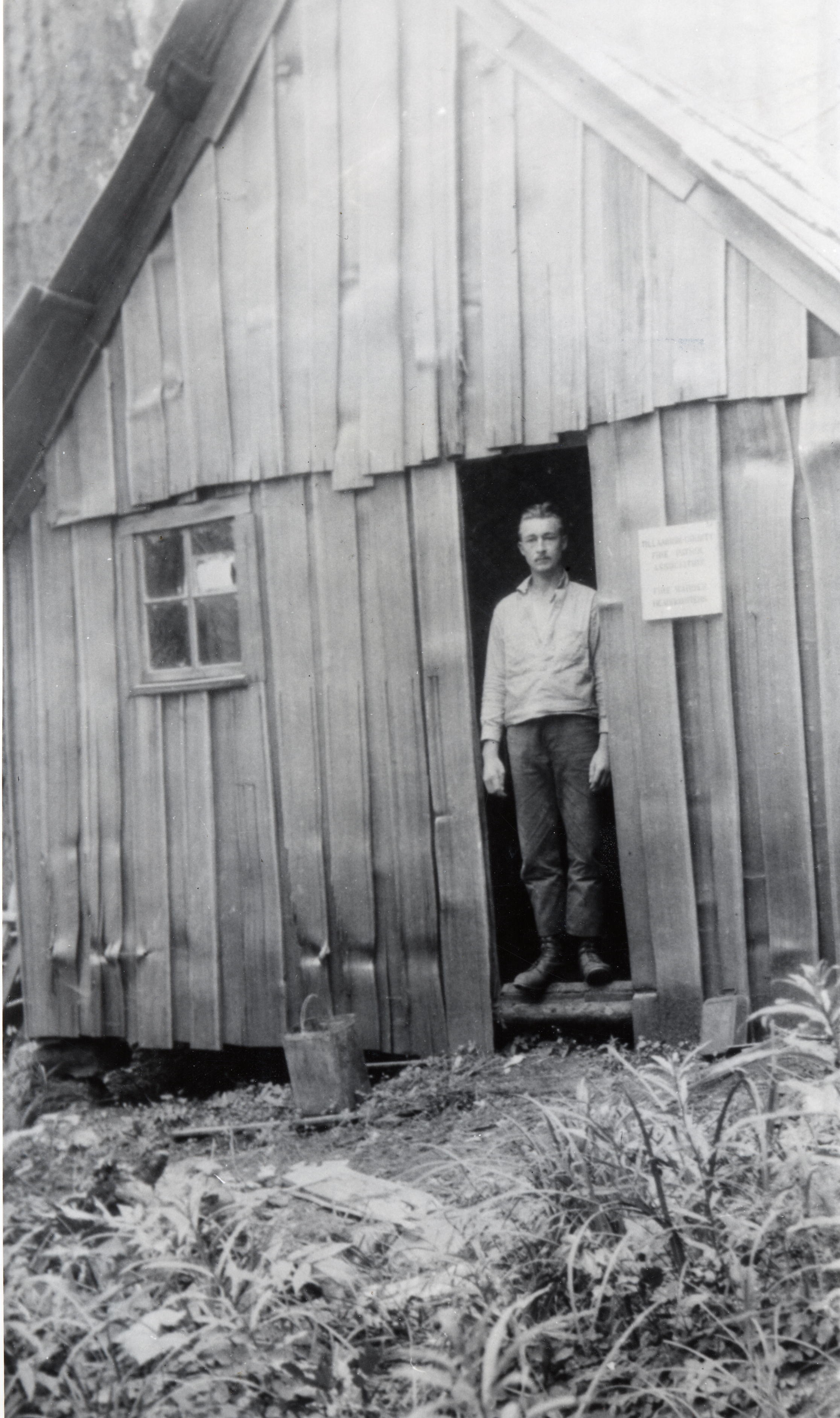 Cedar Butte Lookout ground cabin