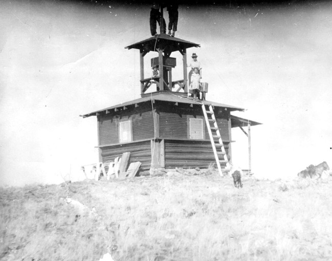 Lookout Mountain Lookout 1912 - 1925