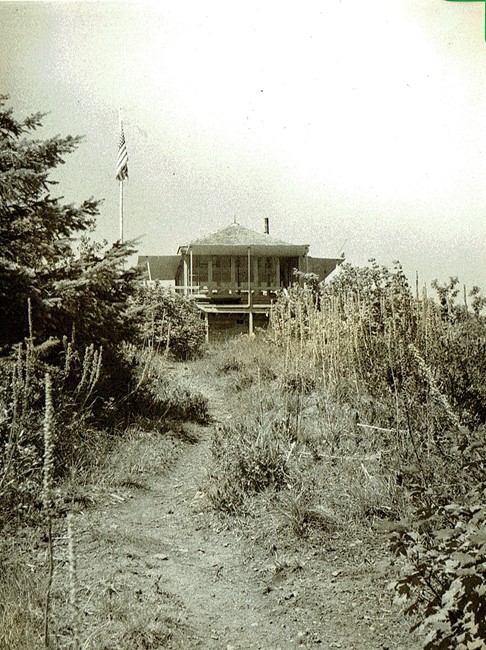 Mowich Butte Lookout 1945