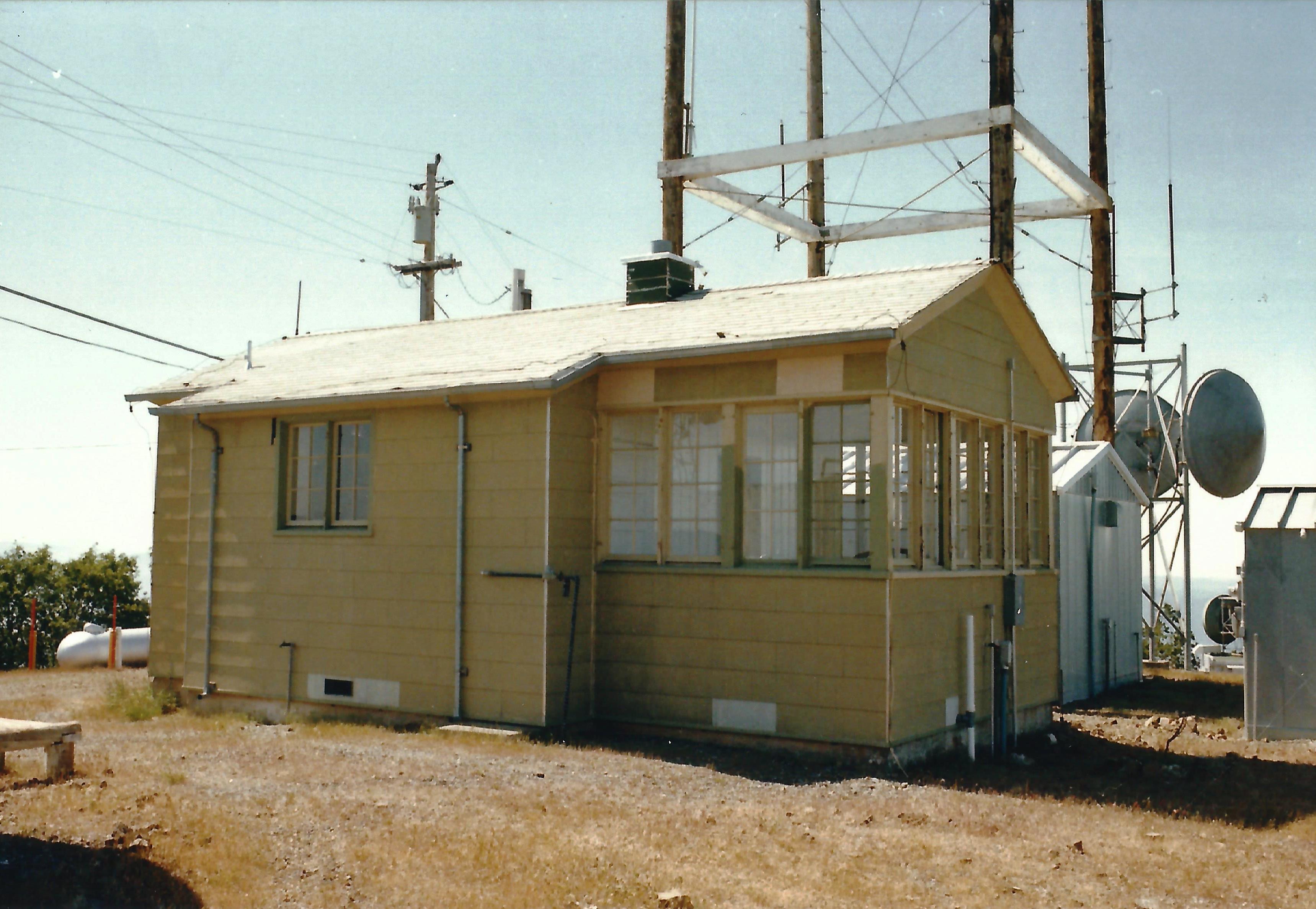 BC-201 Residence Cabin - 1982