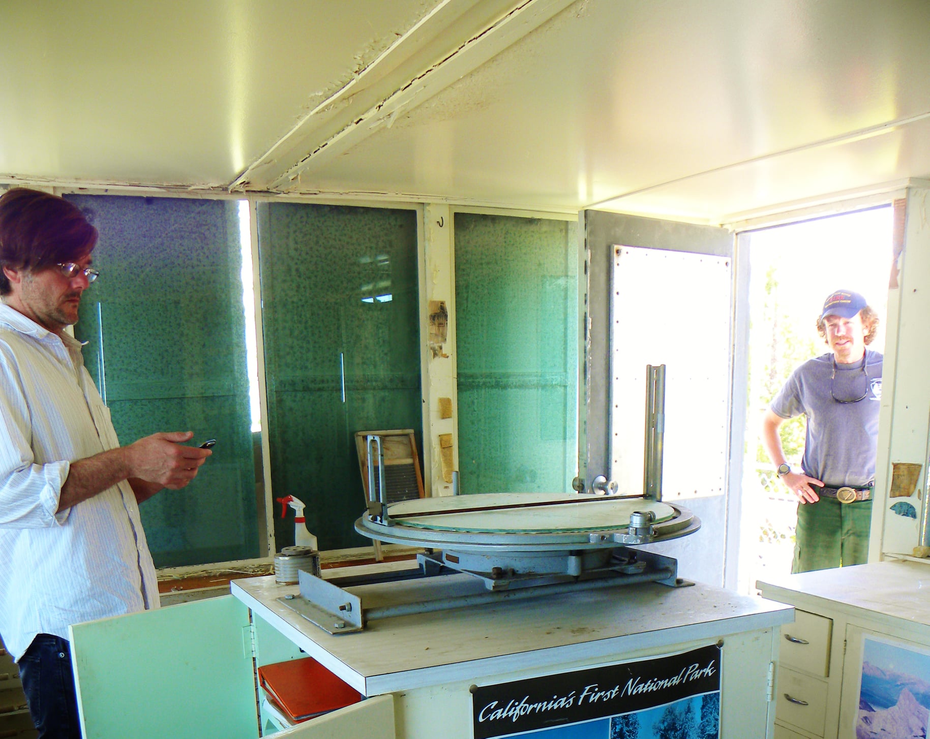 Osborne Fire-Finder in cabin interior