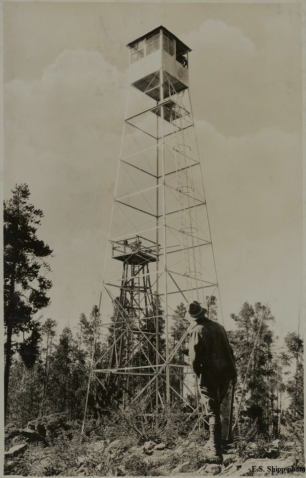 Photo of 1911 wooden and 1927 steel towers